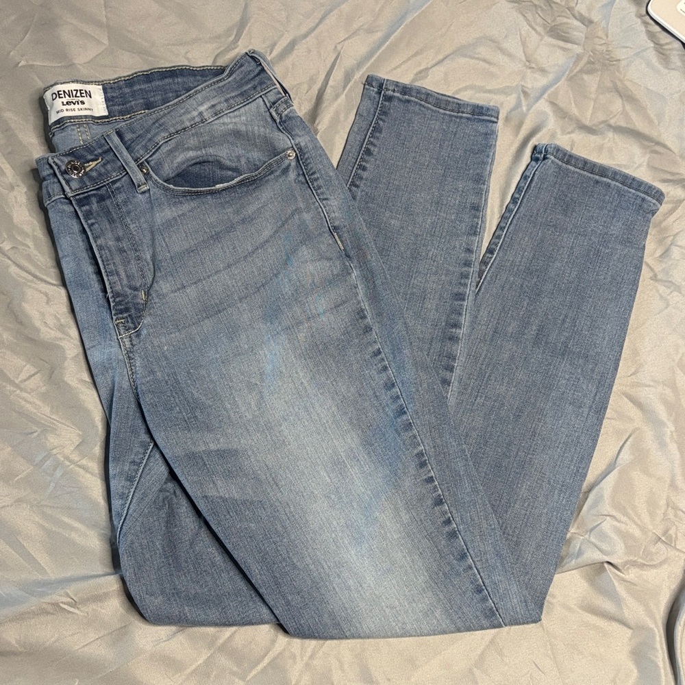 Denizen Levi’s Women’s Light Wash Mid Rise Skinny Jeans - Picture 1 of 7